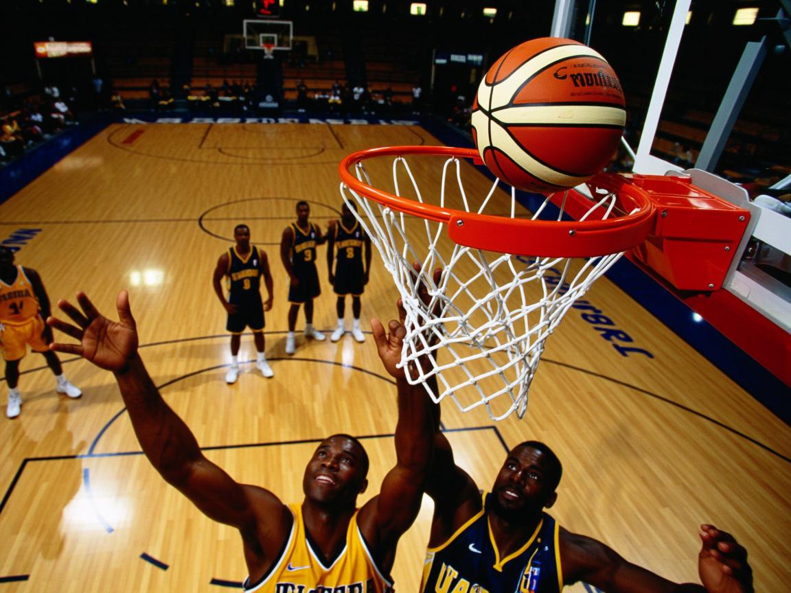 九游娱乐下载-“东部新区定向越野：运动员在迷雾中寻觅胜利”  第3张